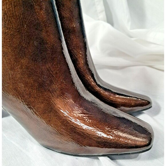 EST. 1946  Brown Faux Patent Leather Textured Square Toe Kitten Heels  Size 7M - Picture 3 of 11